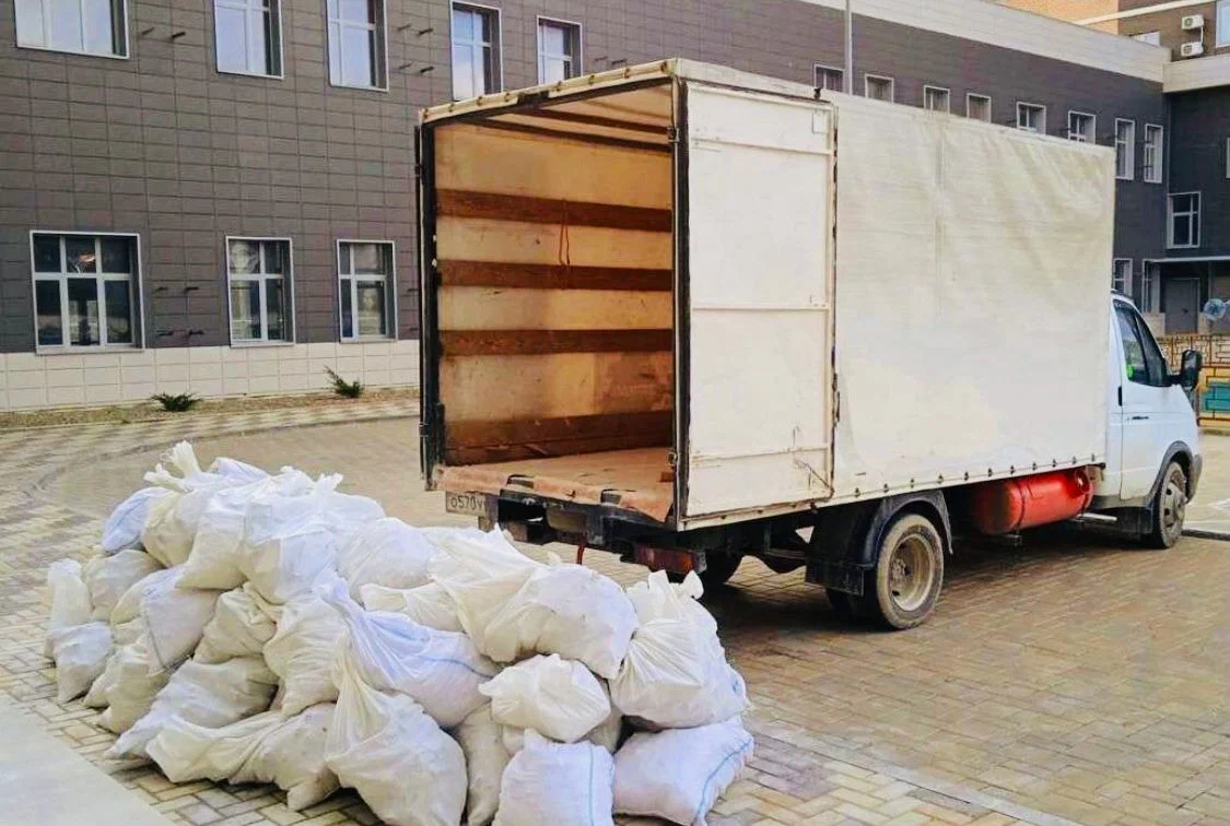 Вывоз строительного мусора из новостроек в Шахтах в октябре