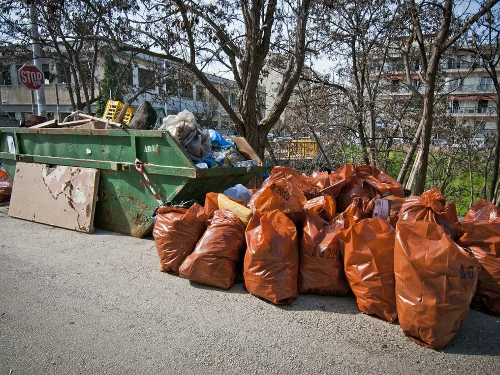 Круглосуточный вывоз мусора в Шахтах в октябре