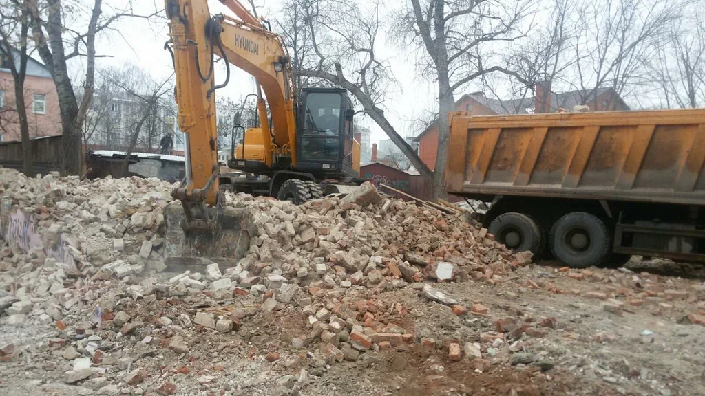 Вывоз мусора ОССиГ с выездом в Шахтах в октябре