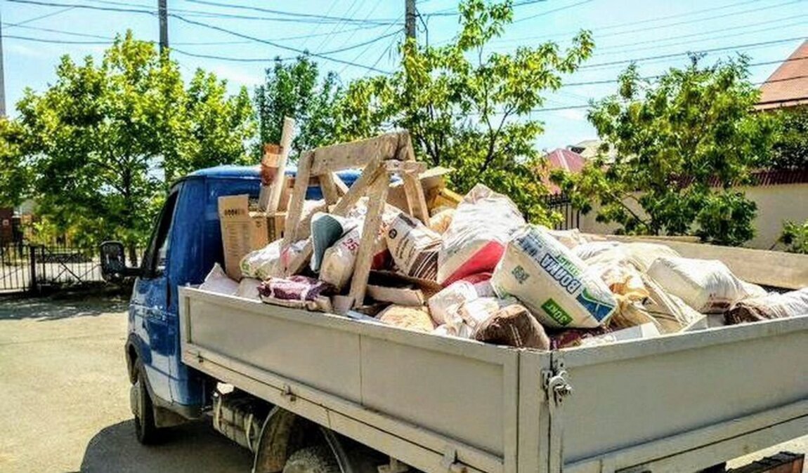 Вывоз мусора Газелью в Шахтах в октябре