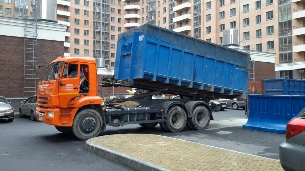 Аренда пухто для вывоза строительного и бытового мусора в Шахтах в октябре