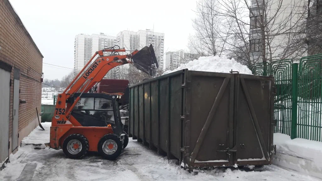 Вывоз снега контейнерами в Шахтах — цена от 3473 руб., заказать контейнер для снега в ПроМусор
