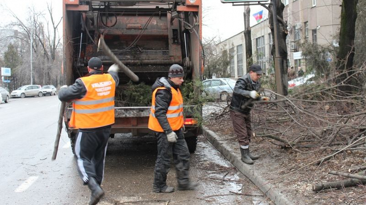 Уборка после стихийного бедствия в Шахтах от 3093 руб
